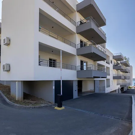 Lägenhet Gorgeous In Seget Donji With Wifi