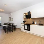 Apartment Lovely Apartment In Seget Donji With Wifi