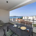 Lovely Apartment In Seget Donji With Wifi * Trogir